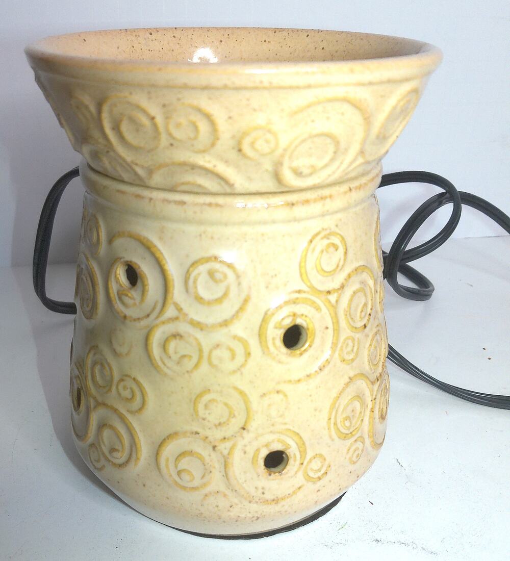 Scentsy Wax Electric Candle Warmer Angora Tan Swirls-Scrolls Pattern Ceramic